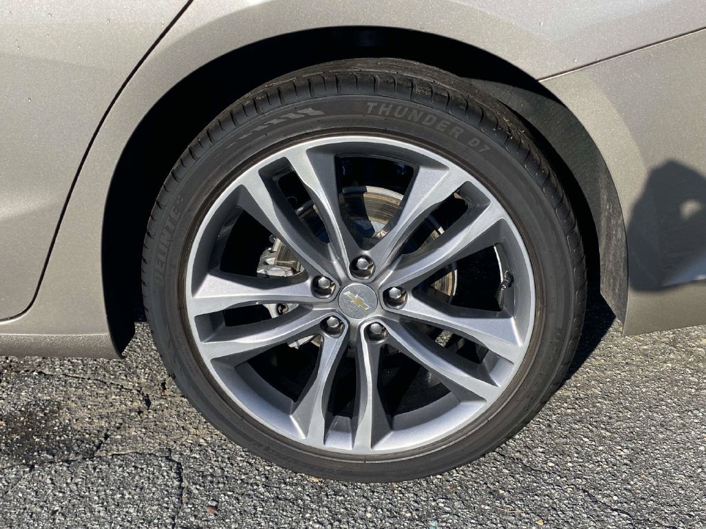 Used 2024 Chevrolet Malibu LT FWD image 8