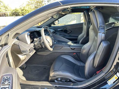 Used 2024 Chevrolet Corvette Stingray Preferred Cpe w/ Z51 Performance Package image 2