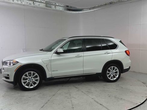 Used 2016 BMW X5 xDrive40e image 6