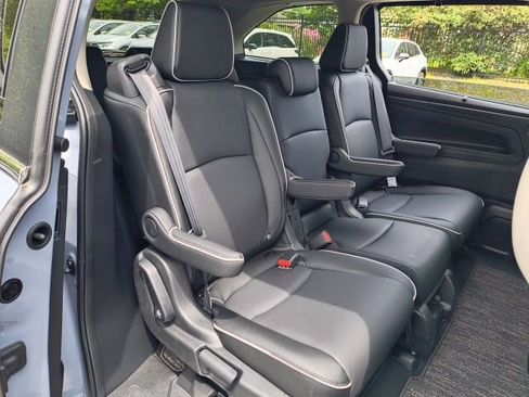 New 2026 Honda Odyssey Touring image 10