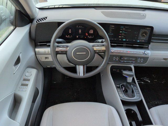 Used 2024 Hyundai Kona SEL FWD image 15