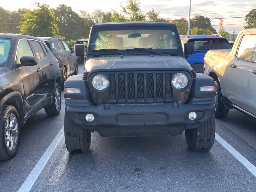 Used 2019 Jeep Wrangler Sport AWD/4WD image 2