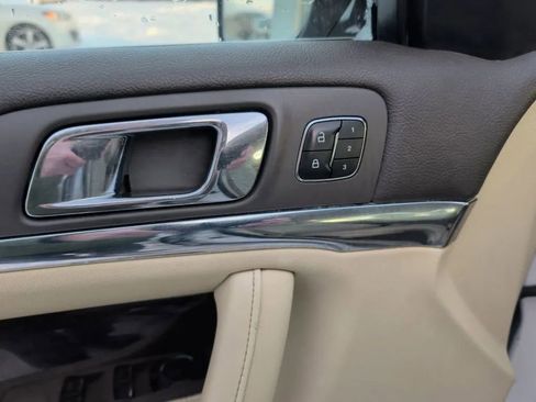 Used 2015 Lincoln MKS AWD w/ Equipment Group 101A image 25