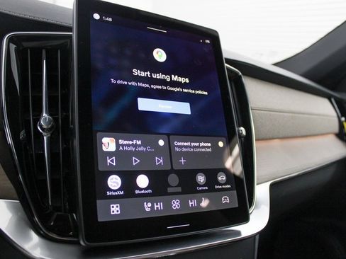 New 2026 Volvo XC90 B5 Core w/ Protection Package Premier image 31