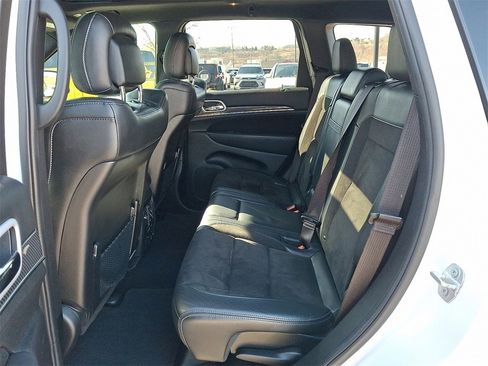 Used 2021 Jeep Grand Cherokee SRT image 10