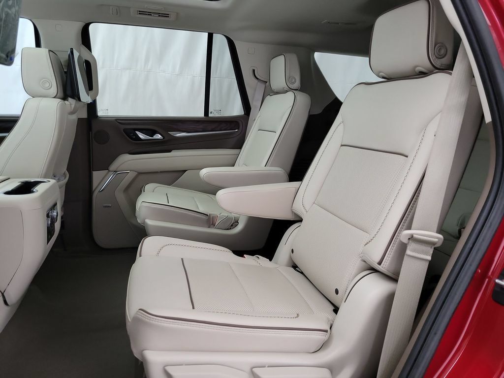 Certified 2024 GMC Yukon Denali w/ Denali Reserve Package AWD/4WD image 12