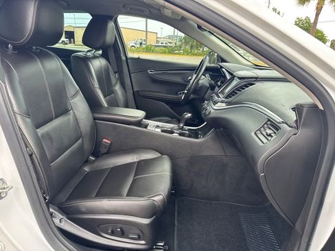Used 2018 Chevrolet Impala LT w/ LT Leather Package FWD image 18