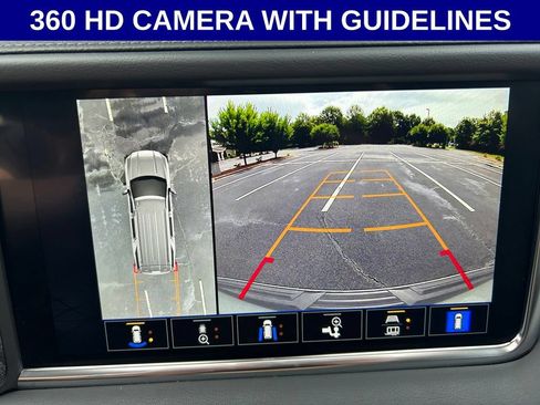 Used 2024 GMC Yukon Denali RWD image 4