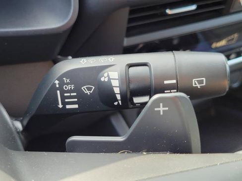 Used 2024 Nissan Rogue SV AWD/4WD image 18