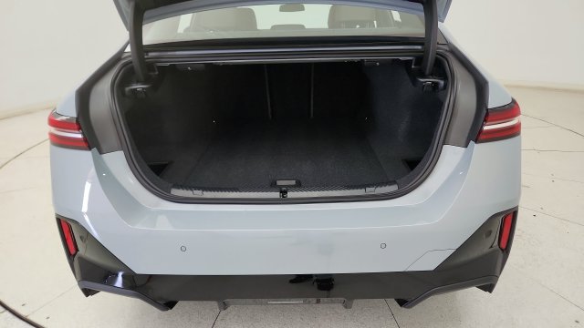 Used 2026 BMW i5 eDrive40 RWD image 29