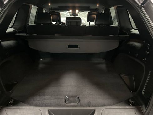 Used 2017 Jeep Grand Cherokee Altitude AWD/4WD image 32