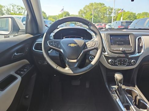 Used 2024 Chevrolet Equinox LT w/ LPO, Floor Liner Package FWD image 13