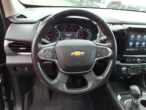 Used 2021 Chevrolet Traverse LT w/ LT Premium Package AWD/4WD image 8