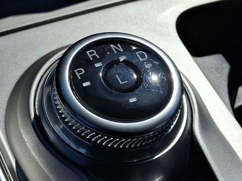 Used 2023 Ford Explorer XLT w/ Equipment Group 202A AWD/4WD image 18