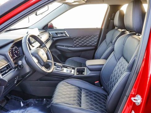 Used 2024 Mitsubishi Outlander SEL image 21