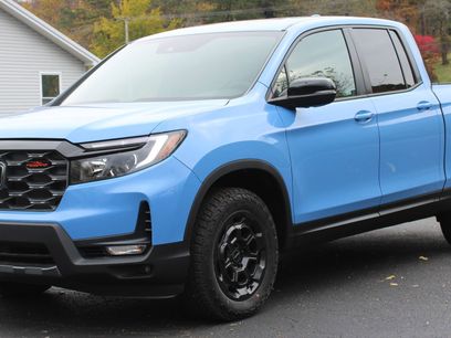 New 2025 Honda Ridgeline TrailSport+