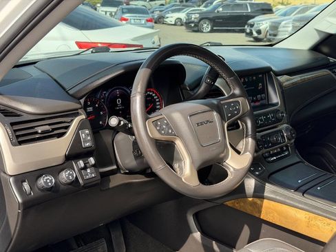 Used 2016 GMC Yukon XL Denali AWD/4WD image 52