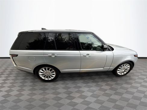 Used 2019 Land Rover Range Rover HSE image 9