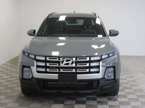 Used 2025 Hyundai Santa Cruz SEL image 2