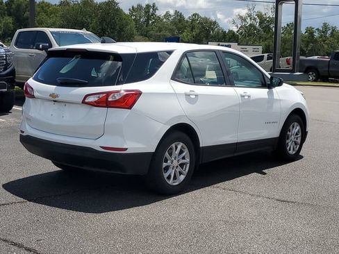 Used 2020 Chevrolet Equinox LS FWD image 4