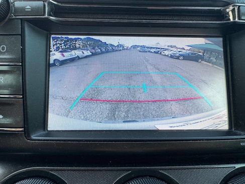 Used 2015 Toyota RAV4 LE image 16