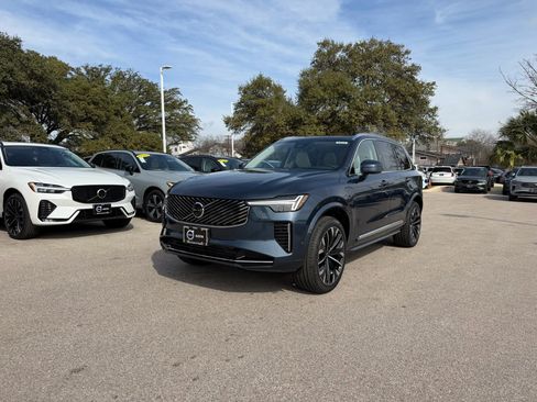 New 2026 Volvo XC90 T8 Ultra w/ Protection Package Premier image 2