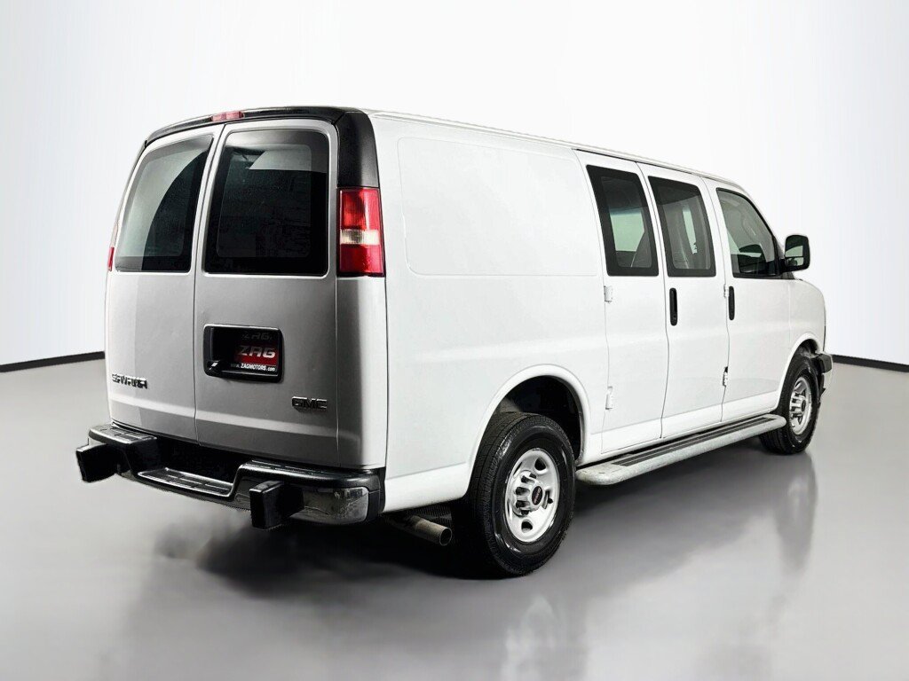 Used 2018 GMC Savana 2500 w/ Driver Convenience Package RWD image 5