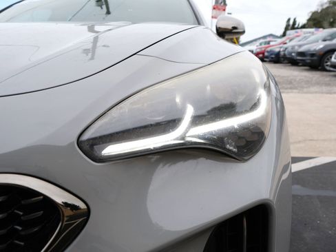 Used 2019 Kia Stinger GT1 image 9
