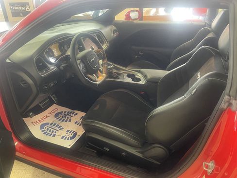 Used 2018 Dodge Challenger SRT Hellcat image 8