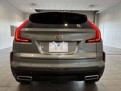 Certified 2025 Cadillac XT4 Premium Luxury w/ Cold Weather Package FWD image 4
