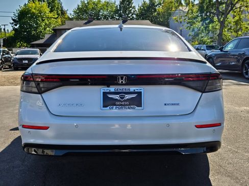 Used 2023 Honda Accord EX-L image 4