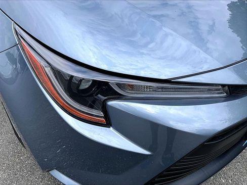 Used 2024 Toyota Corolla LE FWD image 33