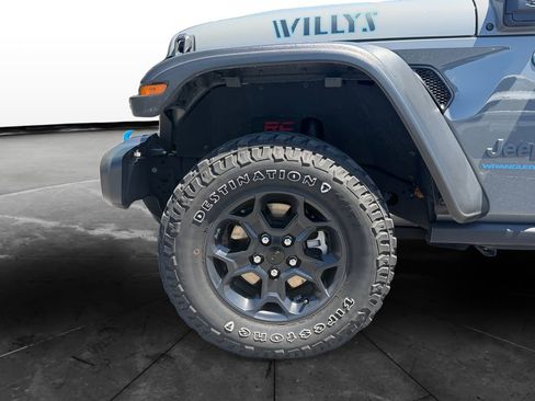 Used 2023 Jeep Wrangler Unlimited w/ Cold Weather Group AWD/4WD image 14