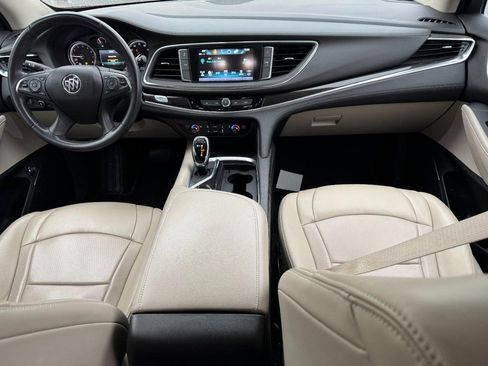 Used 2019 Buick Enclave Essence image 15