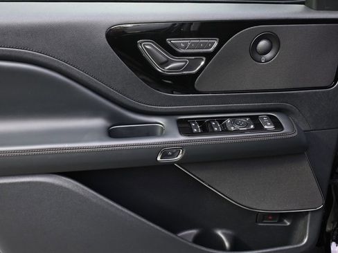 New 2026 Lincoln Aviator Reserve w/ Jet Appearance Package image 23