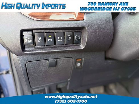 Used 2020 Toyota Sienna Limited Premium AWD/4WD image 36