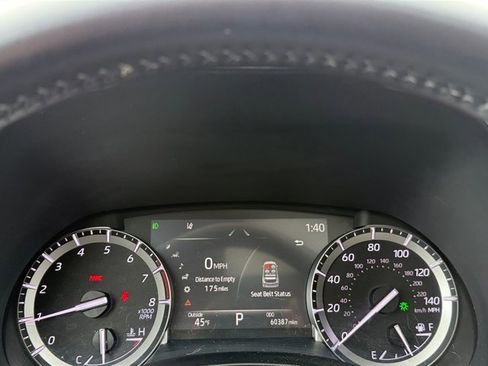 Used 2022 Toyota Highlander XLE image 38