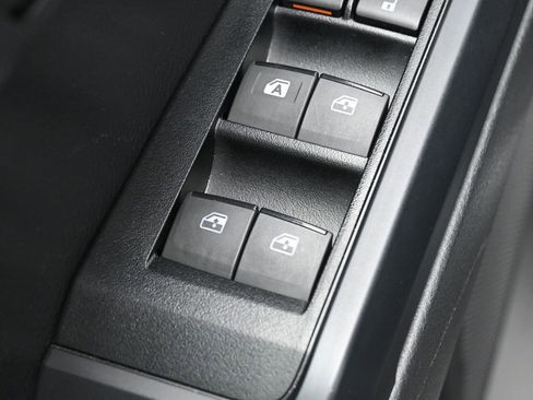 Certified 2022 Toyota Tacoma SR image 12