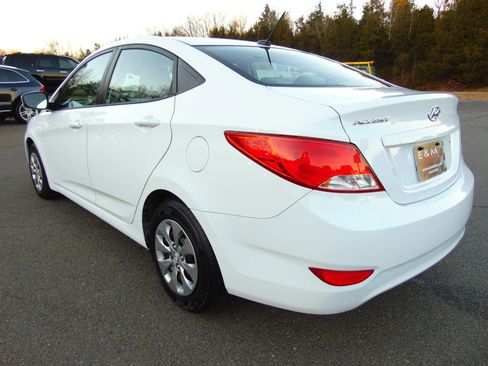 Used 2017 Hyundai Accent SE image 32