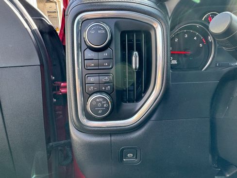 Used 2020 Chevrolet Silverado 2500 LTZ w/ LTZ Convenience Package image 13