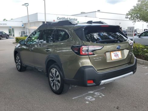 Used 2025 Subaru Outback Touring XT AWD/4WD image 3