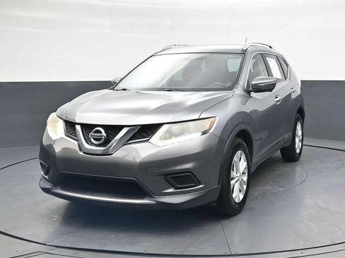 Used 2015 Nissan Rogue SV w/ SV Premium Package FWD image 12
