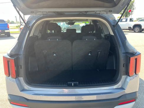 Used 2024 Kia Sorento LX FWD image 28