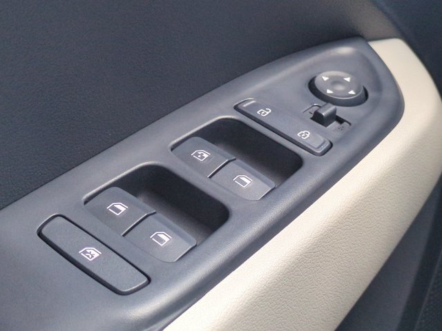 Certified 2024 Hyundai Venue Limited FWD image 23