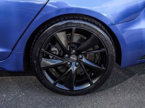 Used 2023 Genesis G70 3.3T w/ Sport Advanced Package image 12