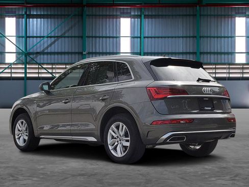 Used 2023 Audi Q5 2.0T Premium w/ Convenience Package AWD/4WD image 3