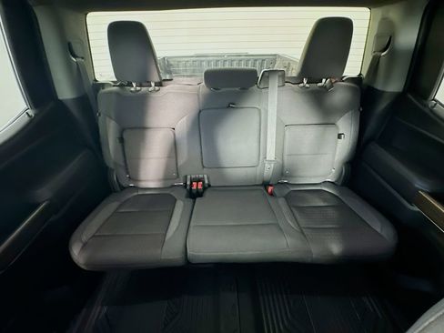 Used 2022 Chevrolet Silverado 1500 RST AWD/4WD image 13