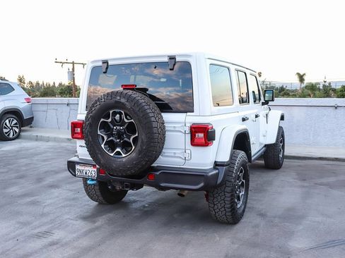 Used 2021 Jeep Wrangler Unlimited Rubicon 4xe w/ Cold Weather Group AWD/4WD image 9