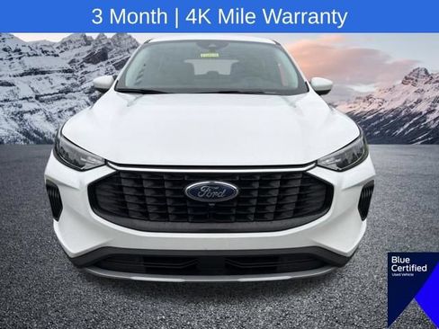 Used 2023 Ford Escape Active w/ Tech Pack #2 FWD image 3