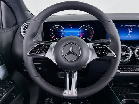 New 2026 Mercedes-Benz GLA 250 image 17